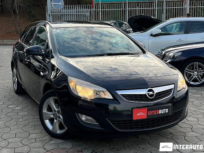 opel Astra 2011