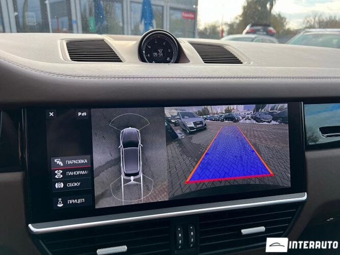 Porsche Cayenne E-Hybrid 45 interauto-car