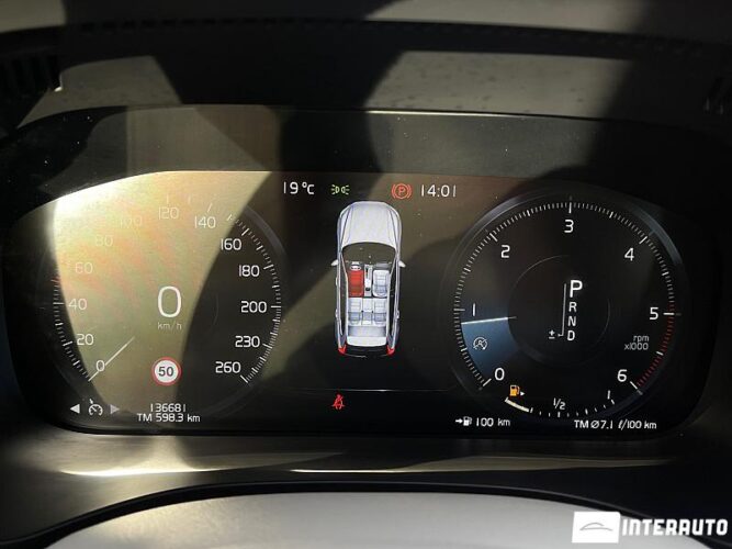 Volvo XC 60 46 interauto-car