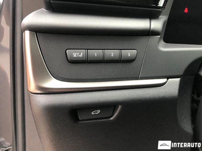 Lexus RZ 450e 44 interauto-car