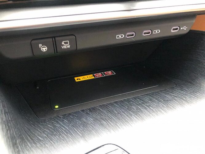 Lexus RZ 450e 49 interauto-car