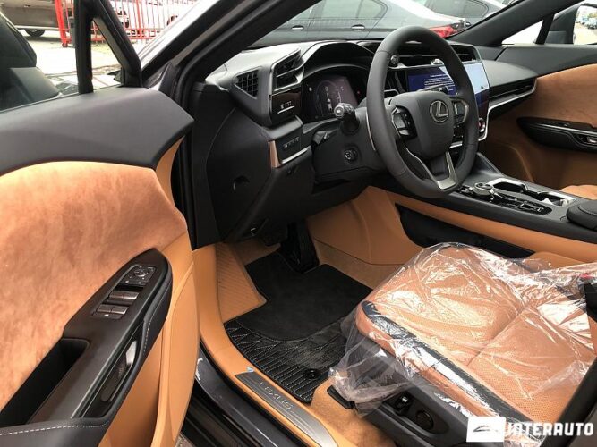 Lexus RZ 450e 42 interauto-car