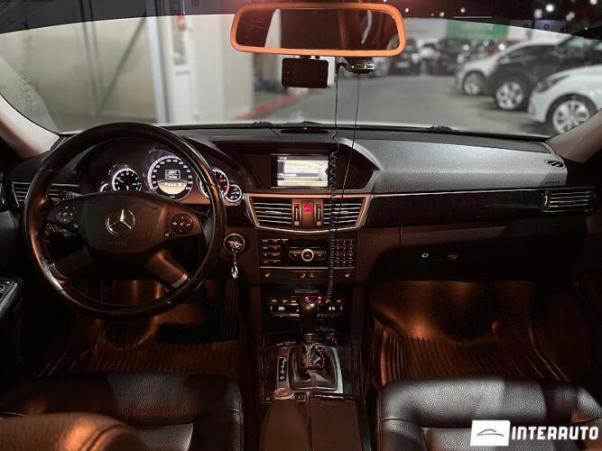 Mercedes E 200 34 interauto-car