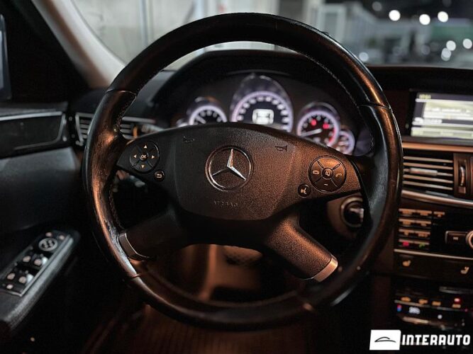 Mercedes E 200 35 interauto-car