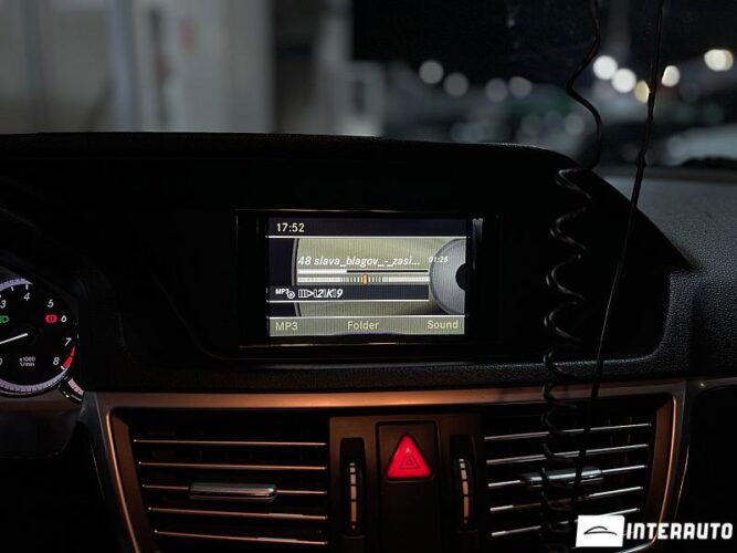 Mercedes E 200 36 interauto-car