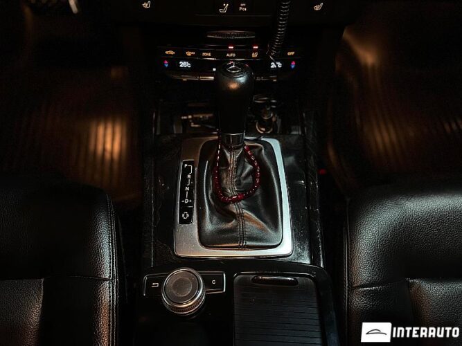 Mercedes E 200 39 interauto-car
