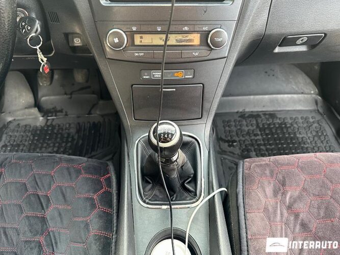Toyota Avensis 37 interauto-car