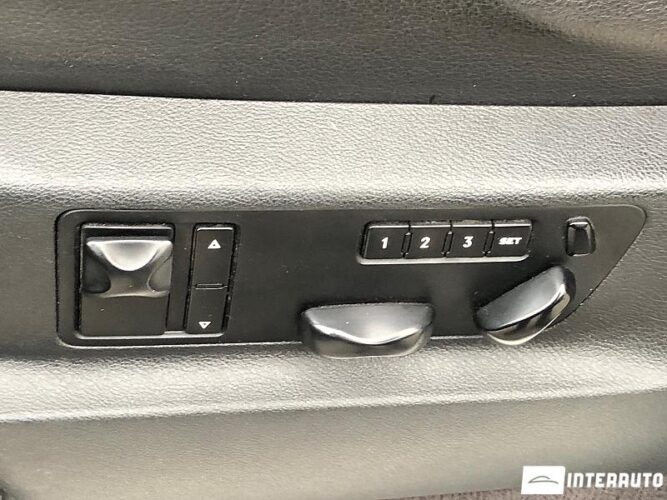 Porsche Cayenne S 51 interauto-car