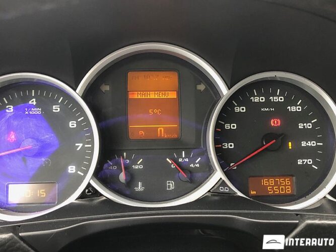 Porsche Cayenne S 42 interauto-car