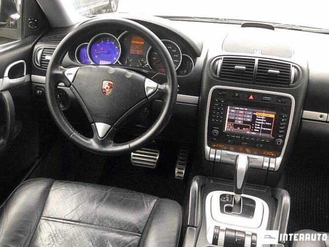 Porsche Cayenne S 41 interauto-car