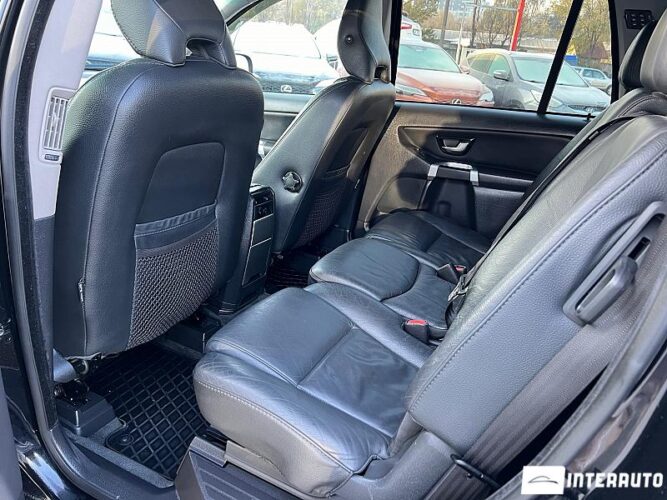 Volvo XC 90 42 interauto-car