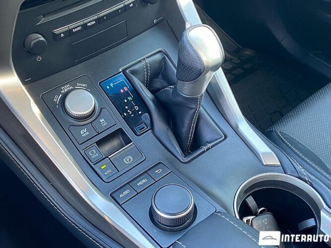 Lexus NX 300H 47 interauto-car