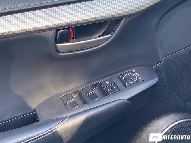 Lexus NX 300H 39 interauto-car