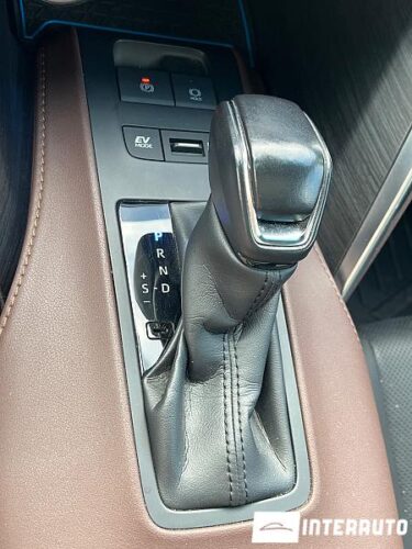 Toyota Venza 43 interauto-car