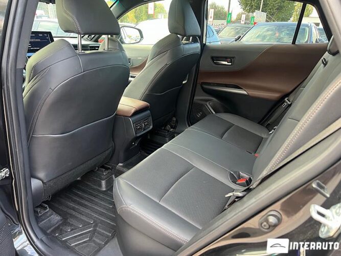 Toyota Venza 47 interauto-car