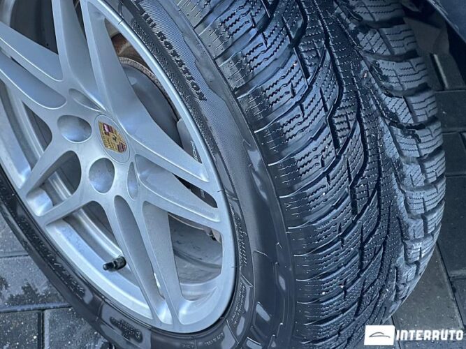 Porsche Macan 50 interauto-car