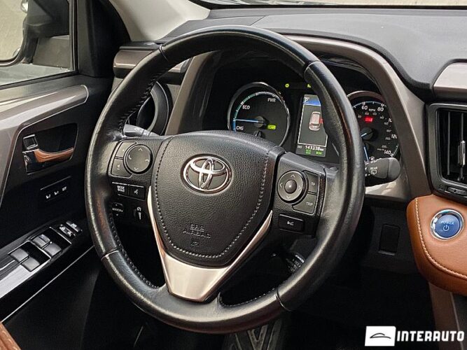 Toyota Rav-4 43 interauto-car