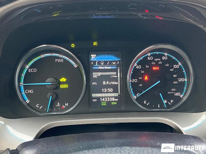 Toyota Rav-4 44 interauto-car