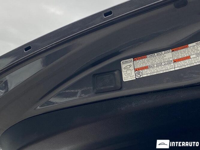 Toyota Rav-4 37 interauto-car