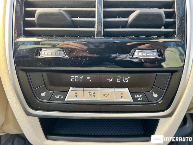 BMW X5 4.0i 59 interauto-car