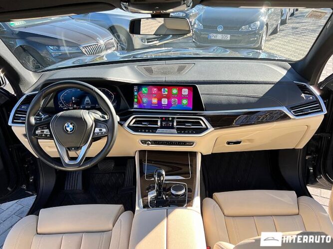BMW X5 4.0i 43 interauto-car