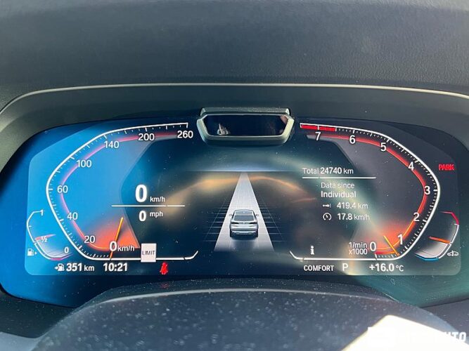 BMW X5 4.0i 45 interauto-car