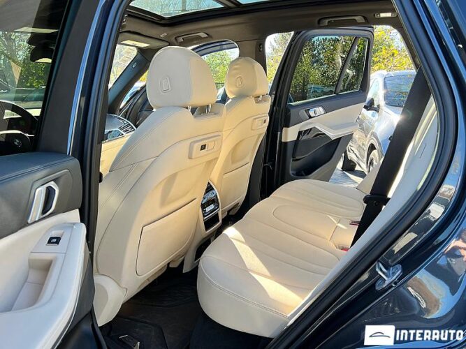 BMW X5 4.0i 49 interauto-car