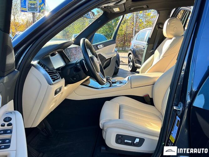 BMW X5 4.0i 42 interauto-car