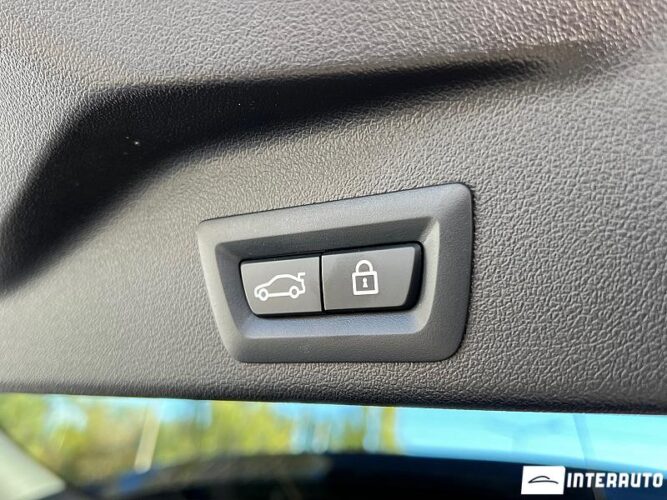 BMW X5 4.0i 61 interauto-car