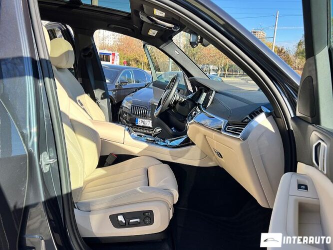BMW X5 4.0i 52 interauto-car