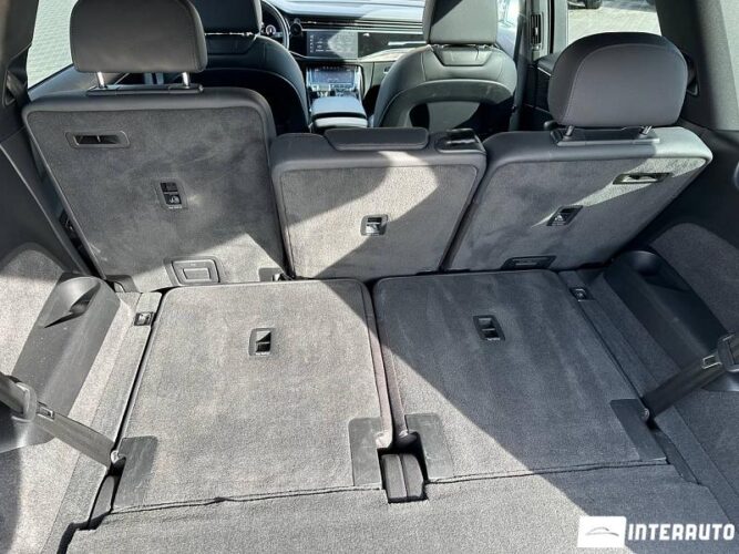 Audi Q7 59 interauto-car