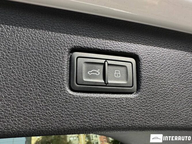 Audi Q7 58 interauto-car