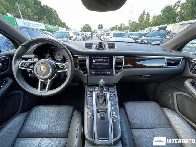 Porsche Macan 52 interauto-car