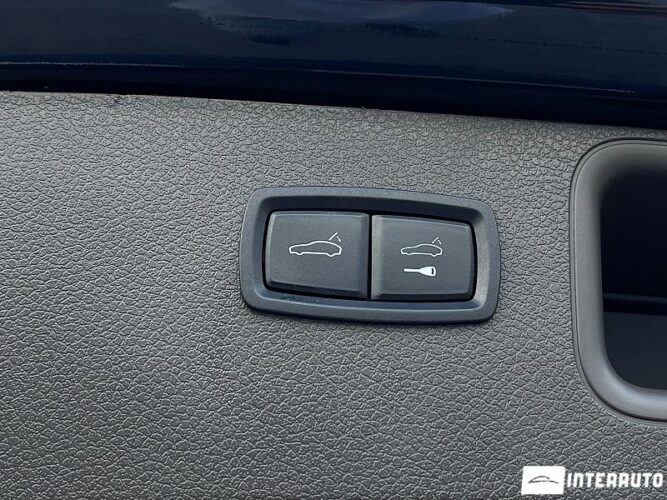 Porsche Macan 56 interauto-car