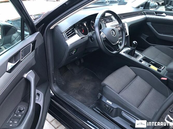Volkswagen Passat 32 interauto-car