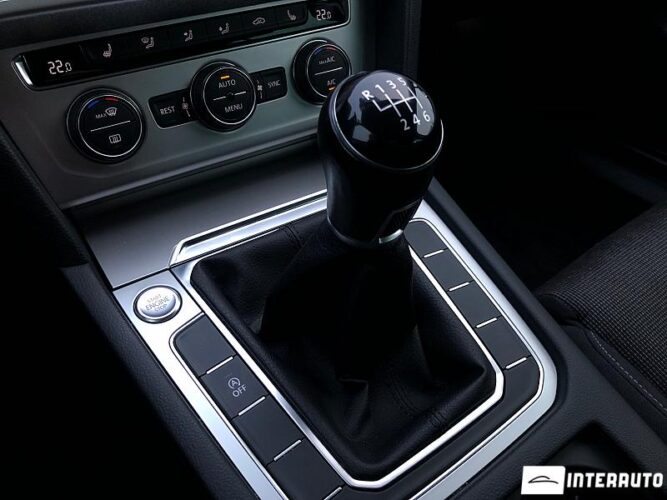 Volkswagen Passat 38 interauto-car