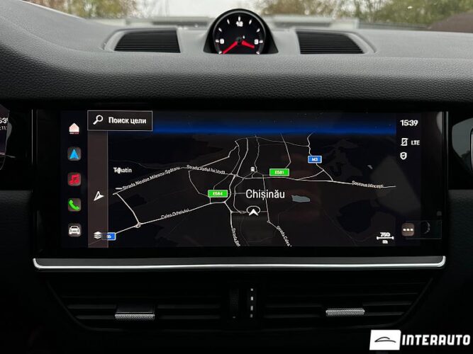 Porsche Cayenne E-Hybrid Coupe 53 interauto-car