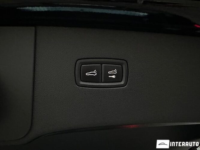 Porsche Cayenne E-Hybrid Coupe 65 interauto-car