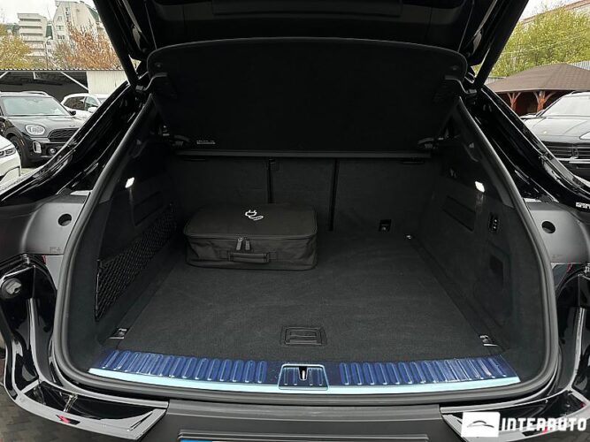 Porsche Cayenne E-Hybrid Coupe 64 interauto-car