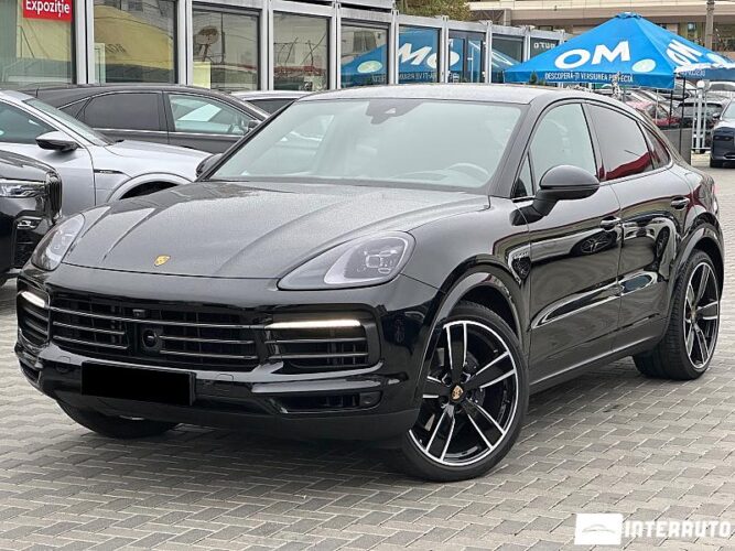 Porsche Cayenne E-Hybrid Coupe 39 interauto-car