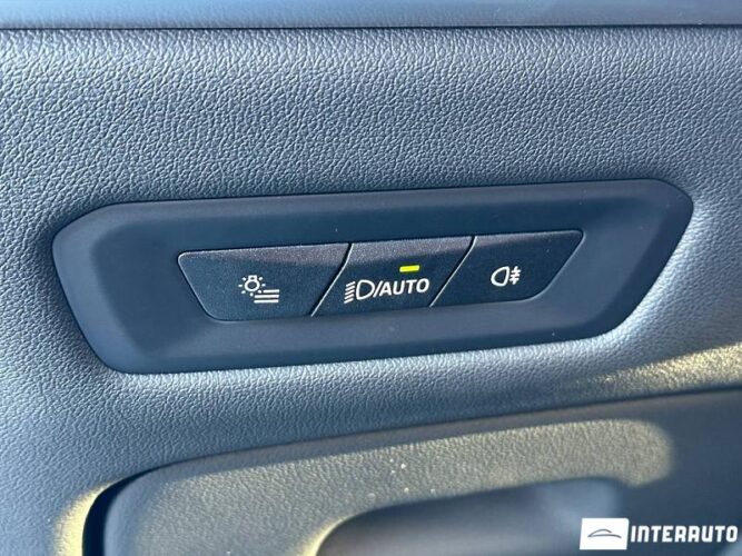 BMW X5 5.0e 54 interauto-car