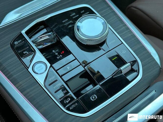 BMW X5 5.0e 52 interauto-car