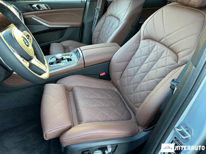 BMW X5 5.0e 42 interauto-car