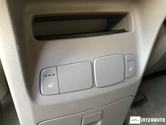 Kia Carnival 48 interauto-car