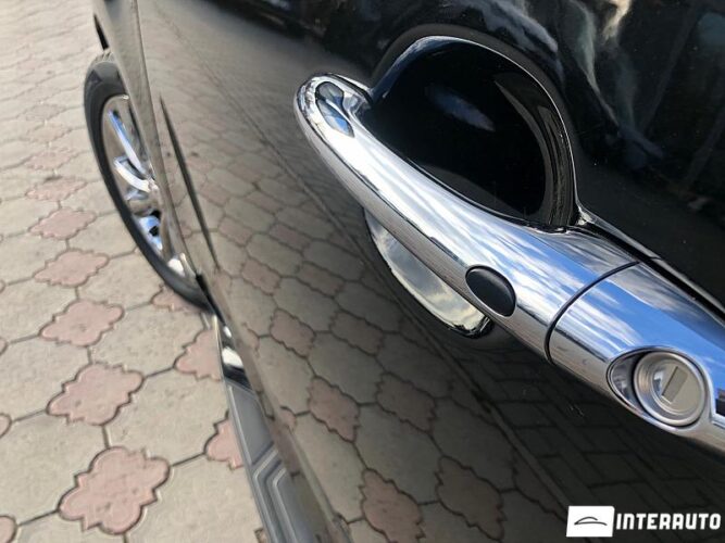 Kia Carnival 37 interauto-car