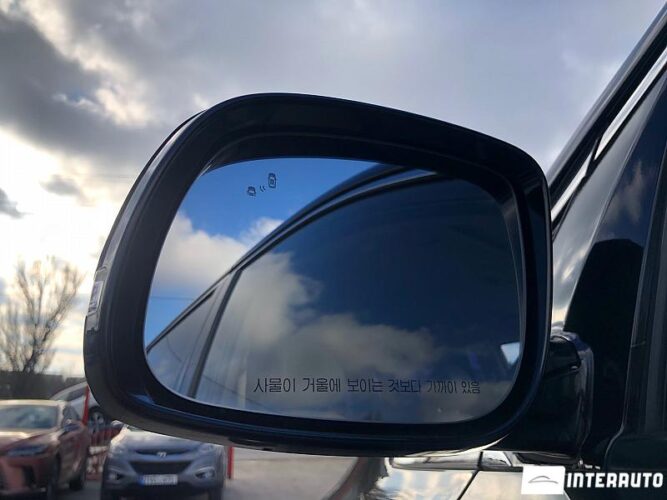 Kia Carnival 36 interauto-car