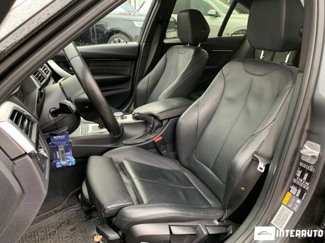 bmw 330E 2016