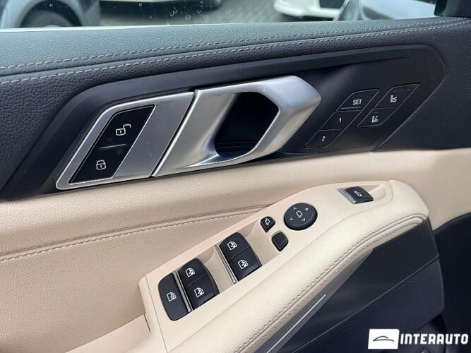 BMW X5 4.5e 53 interauto-car