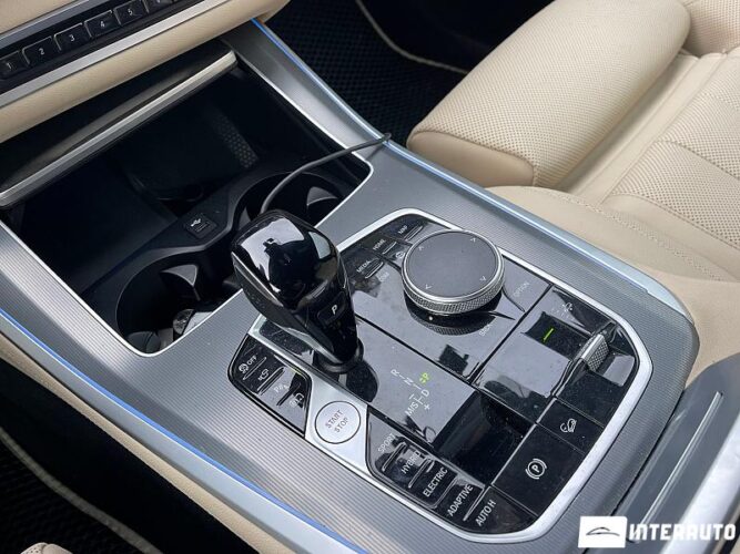 BMW X5 4.5e 48 interauto-car