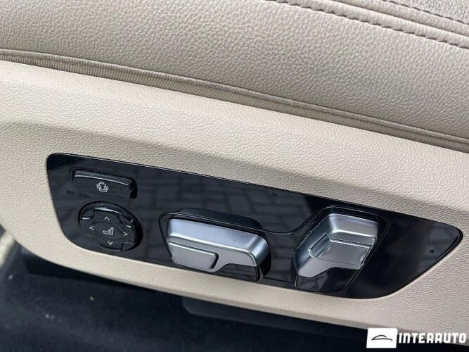 BMW X5 4.5e 50 interauto-car